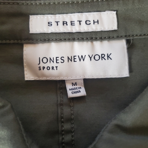 JONES NEW YORK Army Green Women's Jacket with SNAPS. - Picture 4 of 4